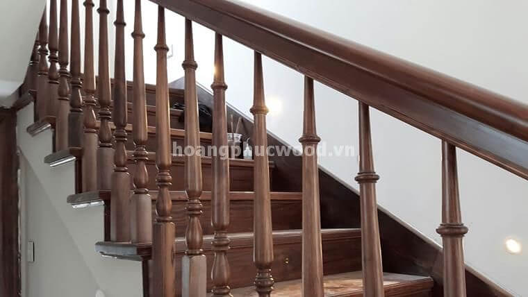 Bộ cầu thang + song tiện +Tay vịn gỗ óc chó (walnut) - Tp HCM | CTG 120